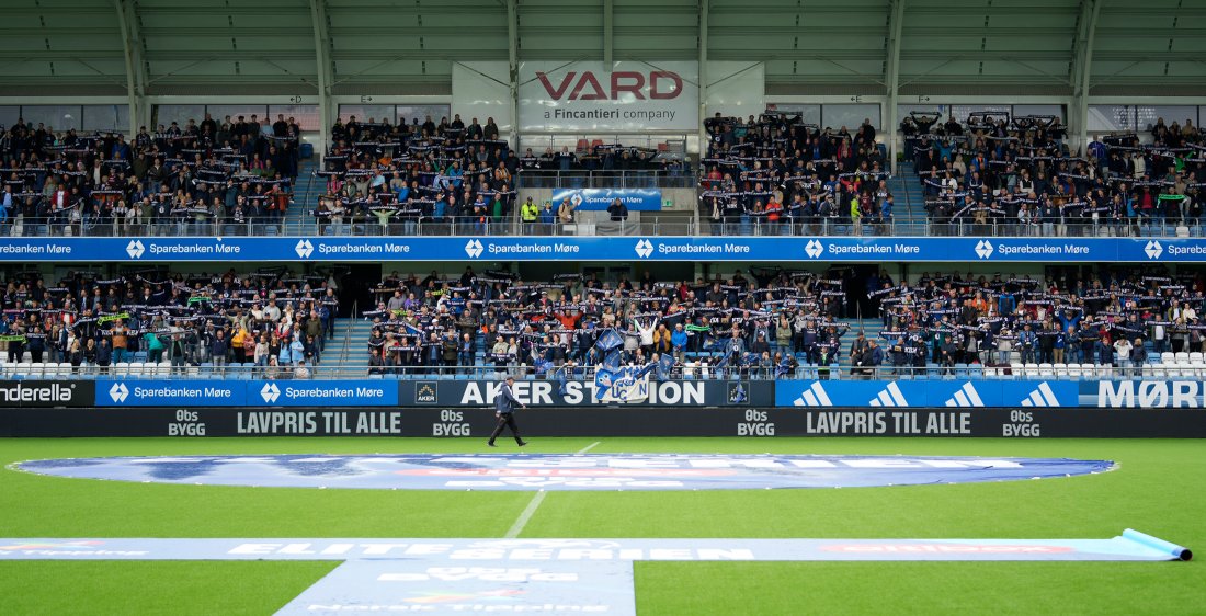 Rundt 1700 tilskuere var til stede på tribunen da KBK slo Fredrikstad 3-1 på Aker stadion 8. juli. Vi håper på like fantastisk oppmøte til KBK-LSK. Foto: Terje Stamnes